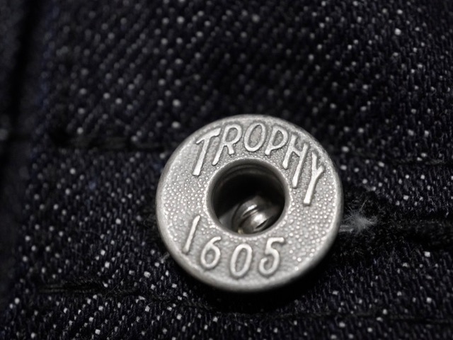 137064
