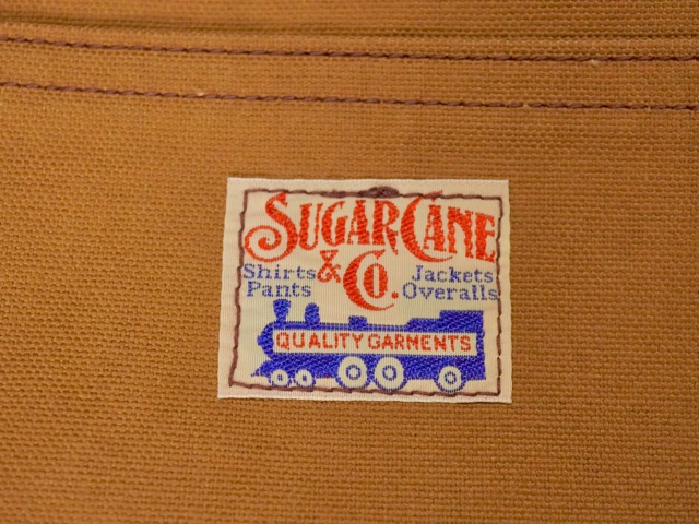 158100
